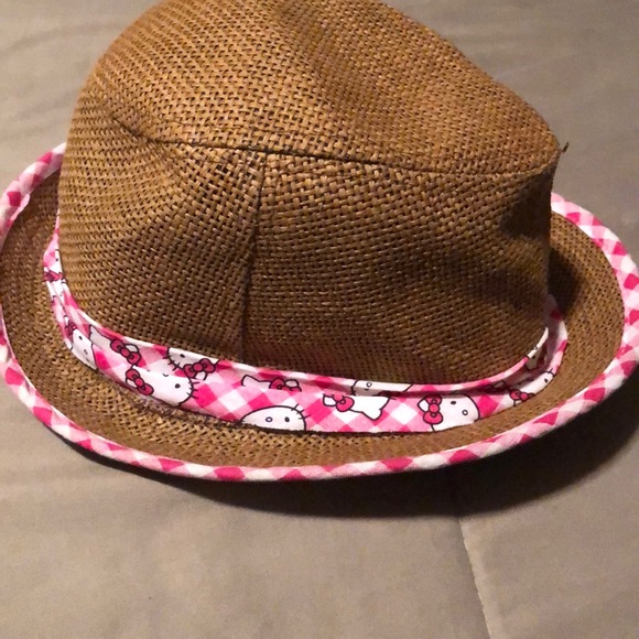 Hello Kitty hat - Picture 3 of 4